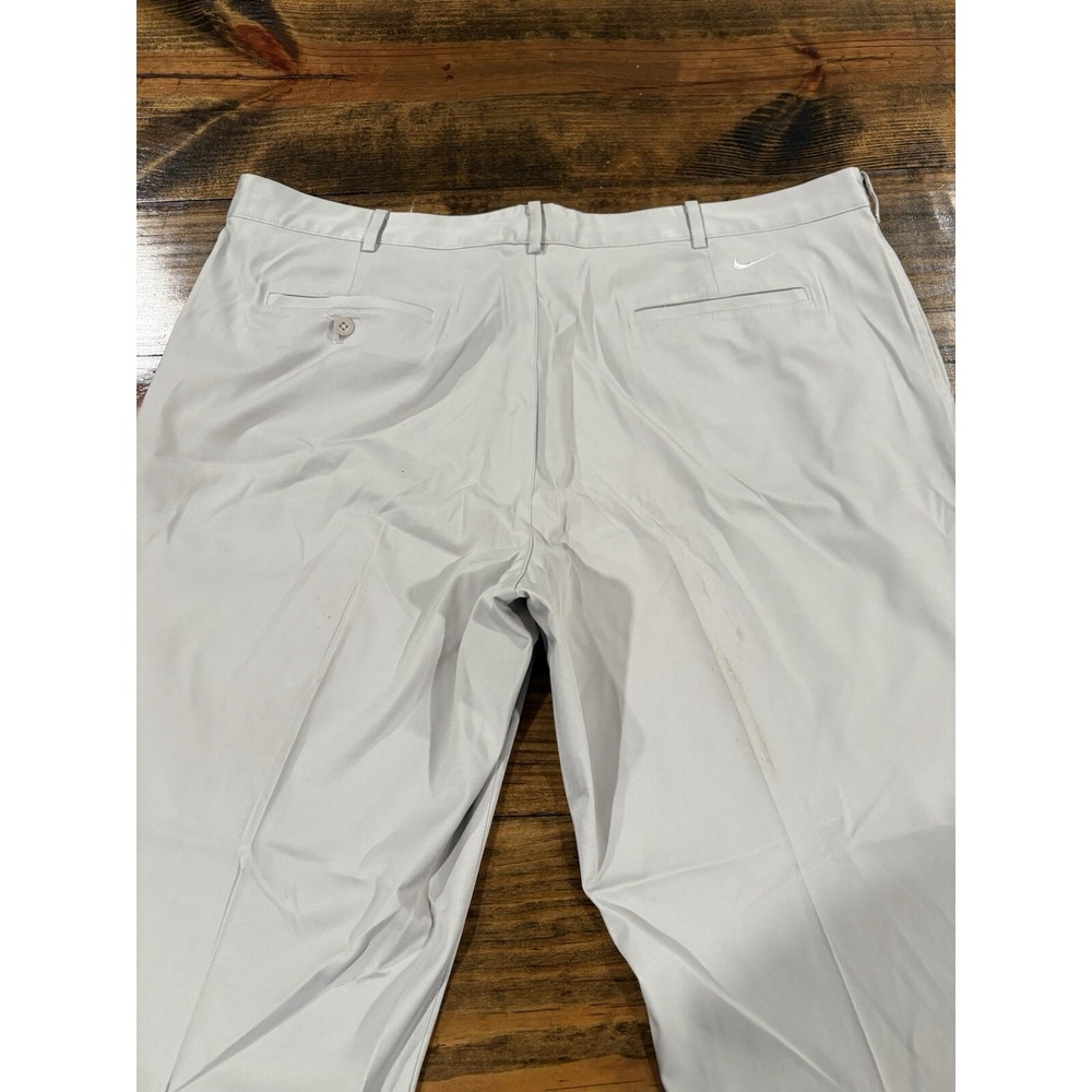 Nike Golf Pants Mens 40 X 30 Khaki Flex Standard Fit Dri Fit Straight Leg